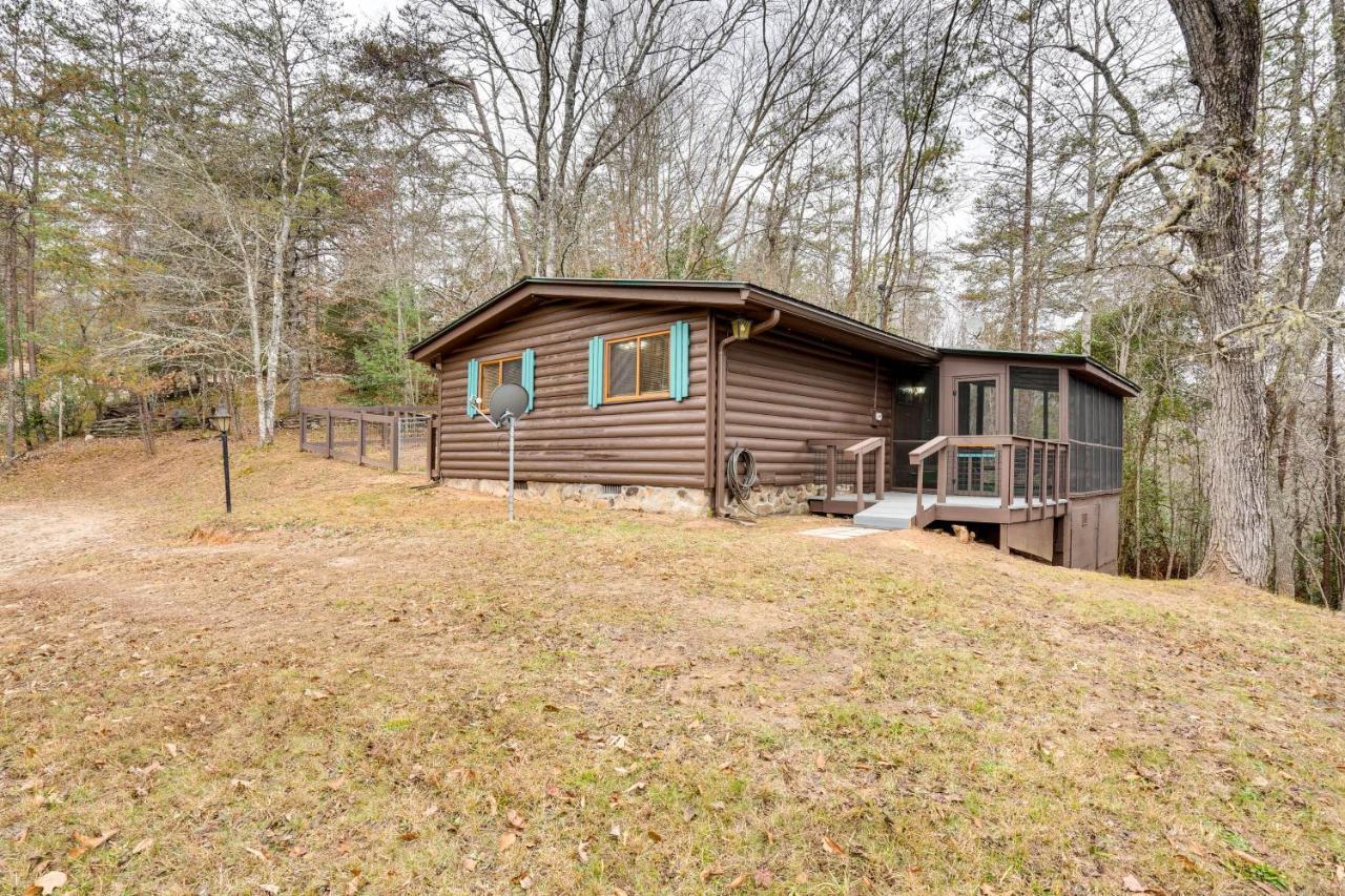 Peaceful Warne Cabin Fenced Yard And Screened Porch Brasstown Bagian luar foto